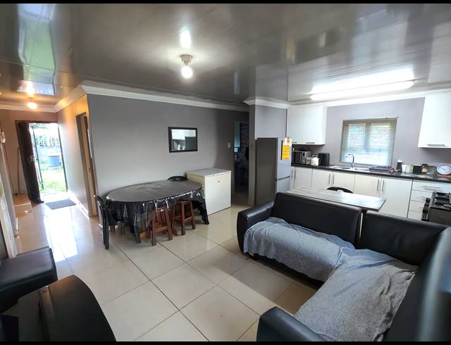 4 BEDROOM FREEHOLD FOR SALE IN FARNINGHAM RIDGE